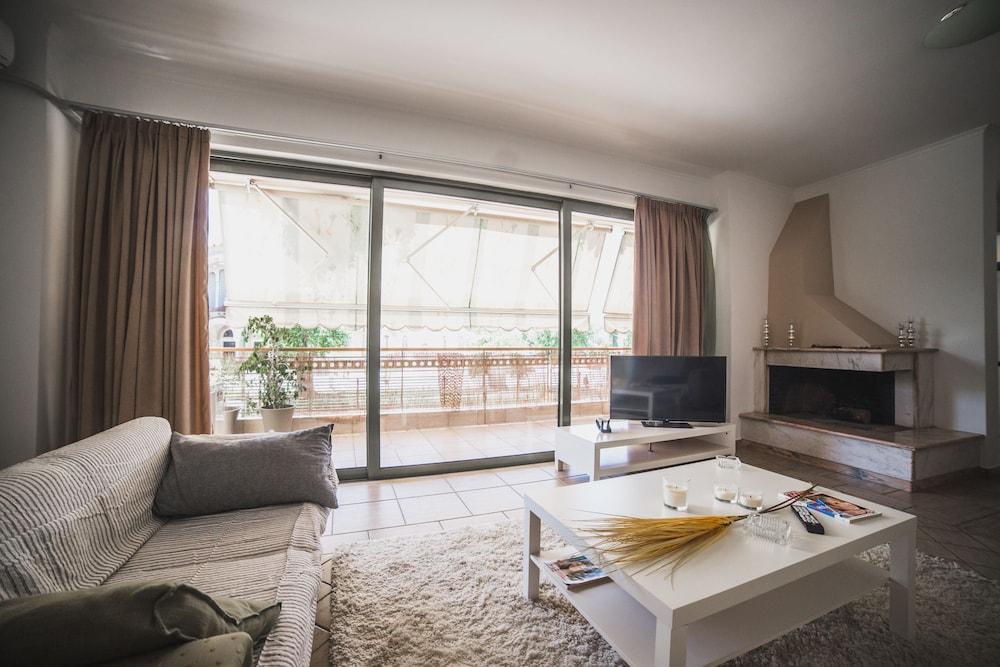 Nefeli City Apartments Patras Zewnętrze zdjęcie