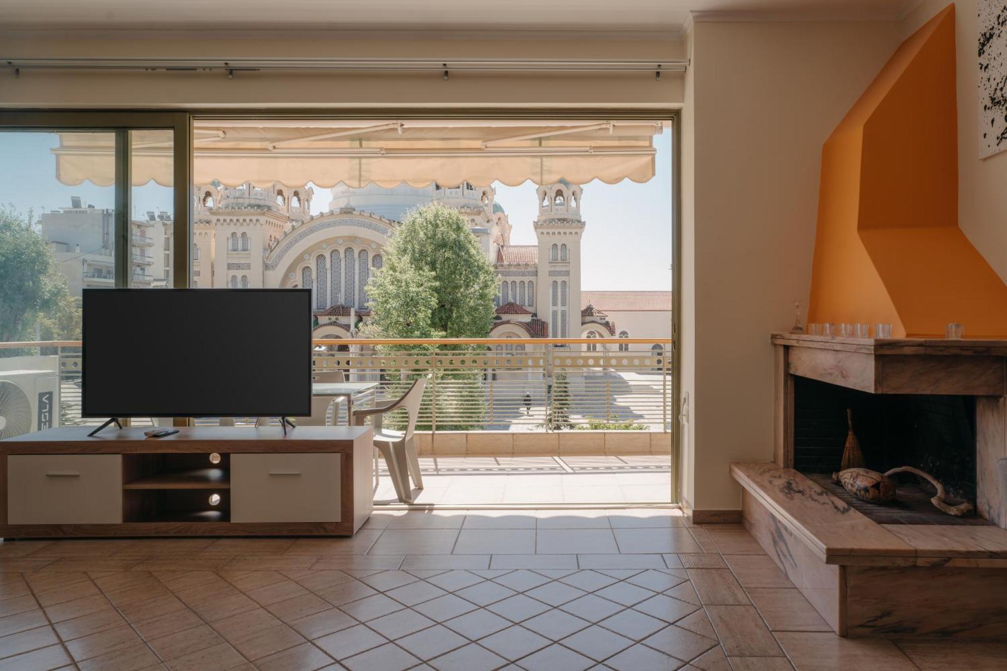Nefeli City Apartments Patras Zewnętrze zdjęcie